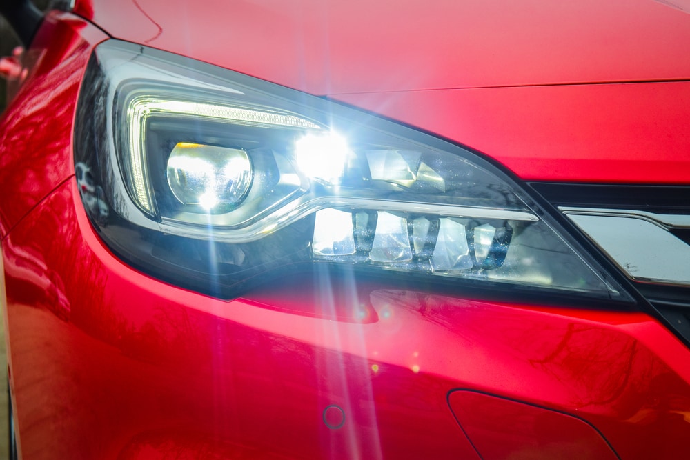 4 Different Types of Car Headlights (With Pictures)