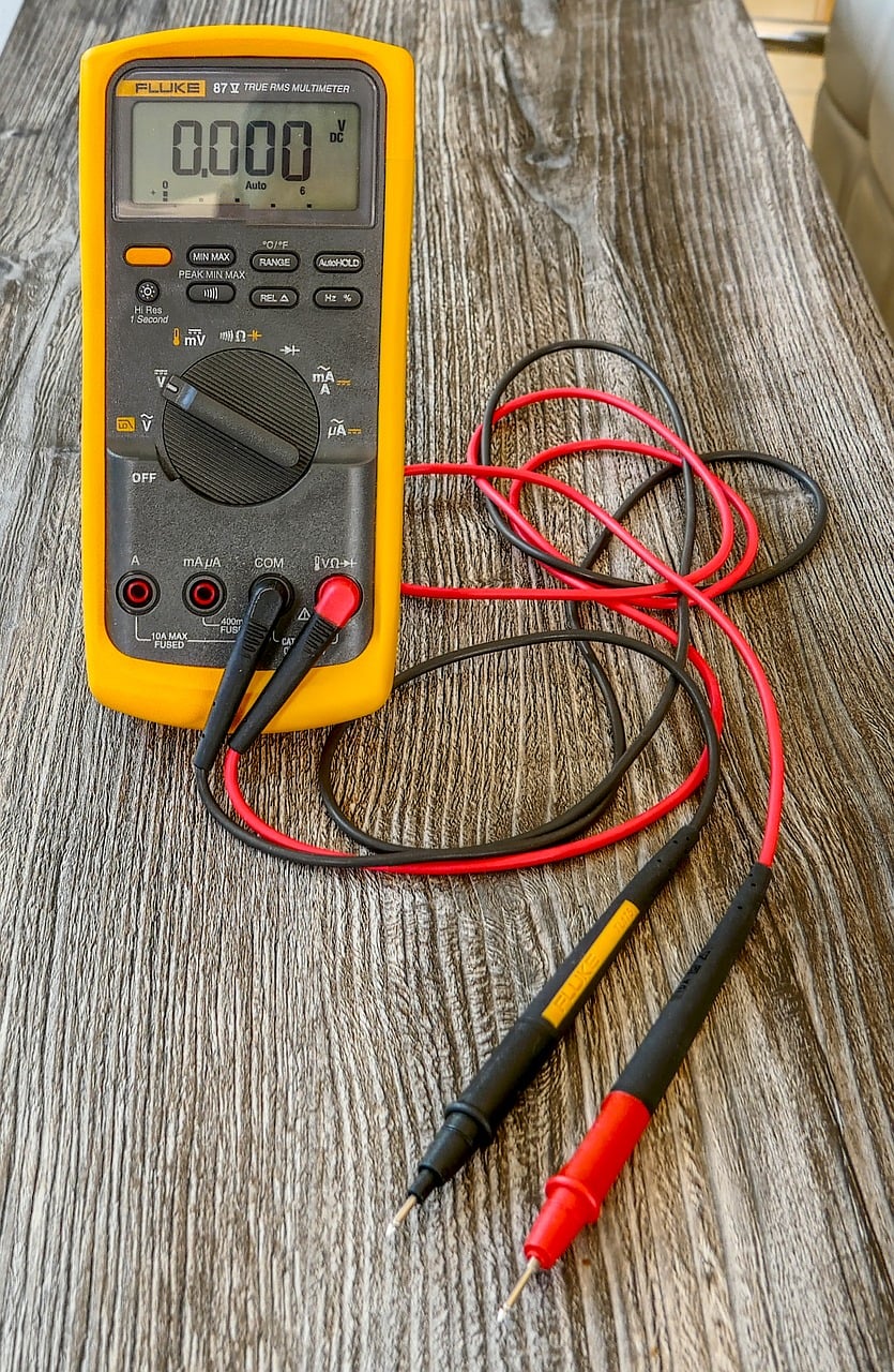 6 Multimeter Safety Precaution Tips & Guidelines