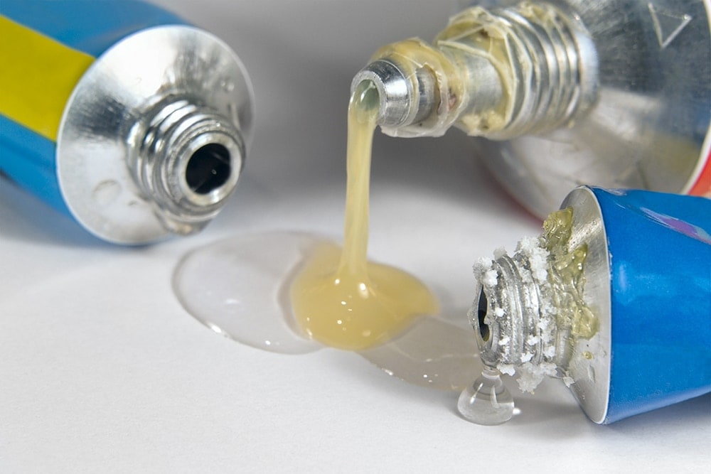 How to Glue Rubber Together: Step-by-Step Guide (with Pictures)