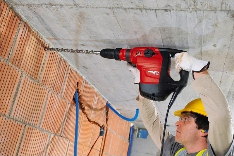 Hilti vs Milwaukee: Which Power Tools Brand is Better in 2022?