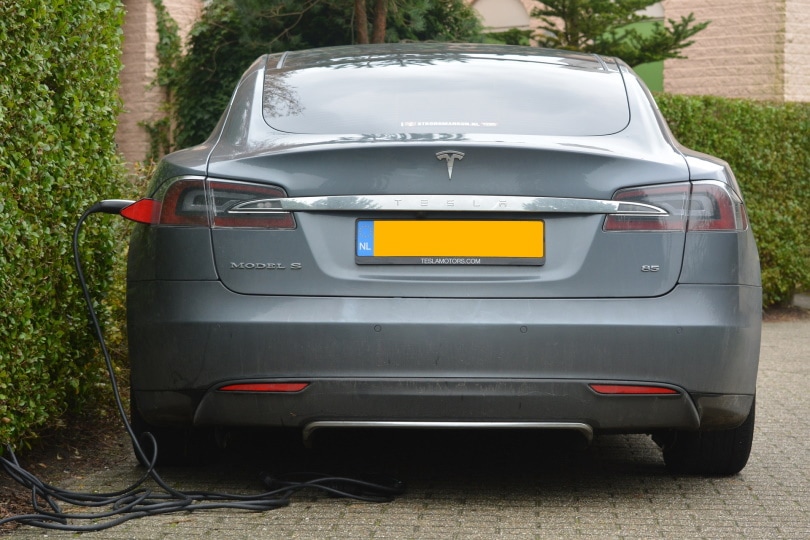 How Many Cars Has Tesla Sold? (2022 Update)