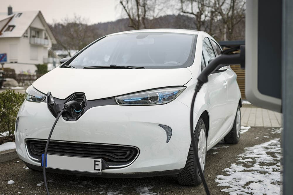 10 Electric Car Statistics and Trends – 2022 Update