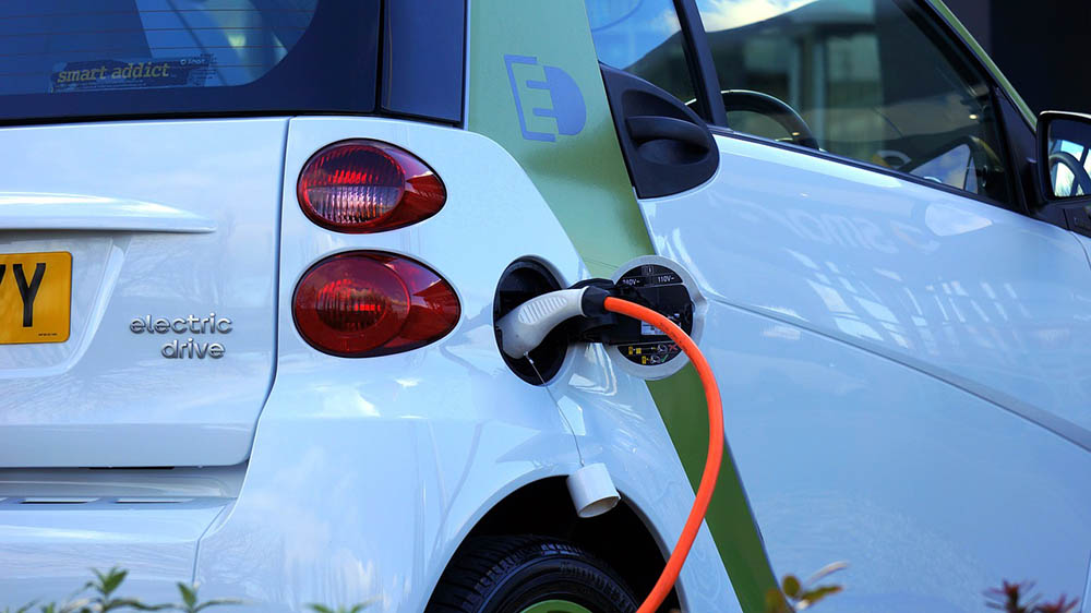 10 Electric Car Statistics and Trends – 2022 Update