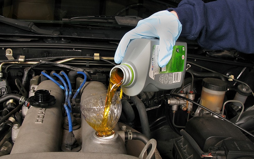 4 Different Types of Oil for Cars (with Pictures)