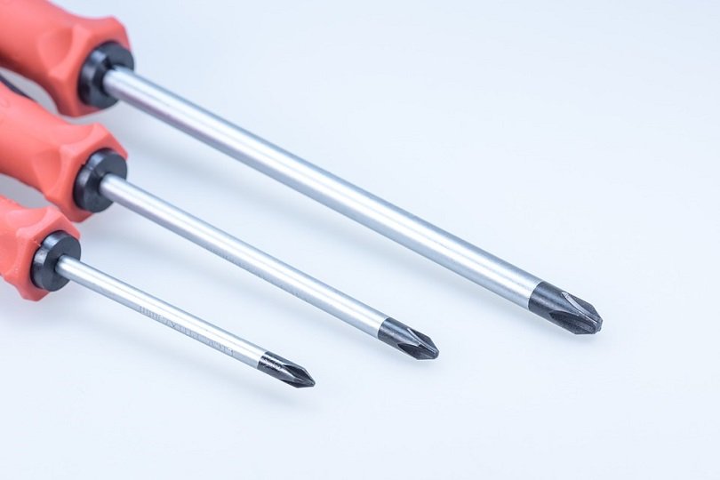 30 Automotive Tools Every Mechanic Should Own