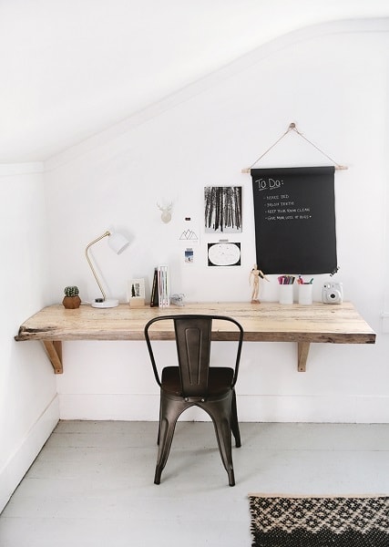 19 Free DIY Farmhouse Desk Plans You Can Make Today