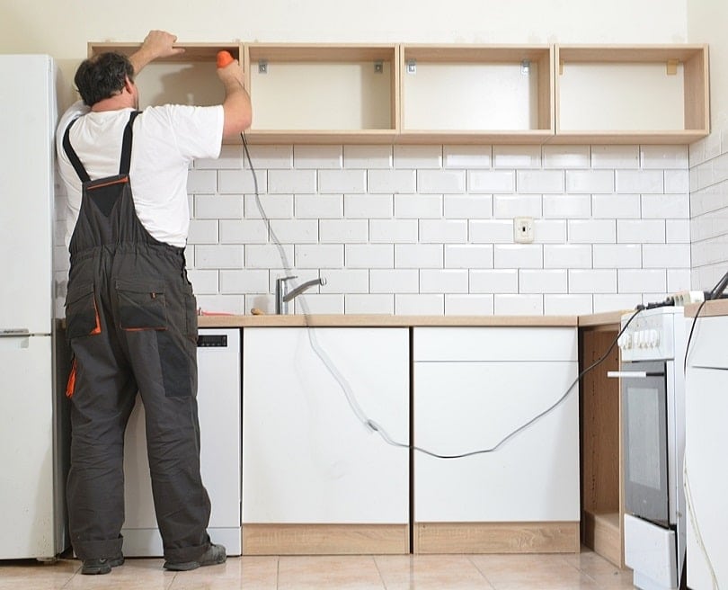 Cost to Install Kitchen Cabinets 2022 (Average Price Guide)