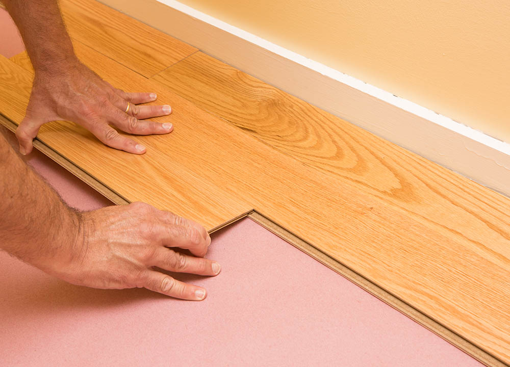 15 Types of Wood Siding (With Pictures)