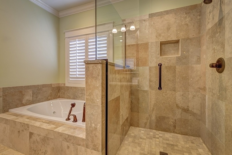 How to Paint Bathroom Tiles in 11 Easy Steps