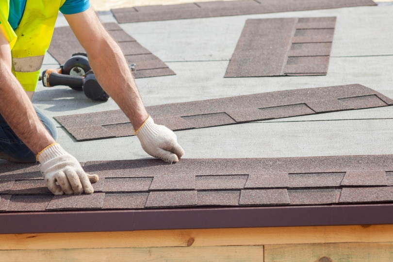 What is the Average Cost to Tear Off and Replace a Roof in 2022?
