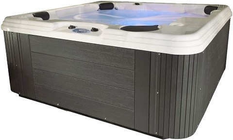 8 Best Hot Tubs in 2022 – Reviews & Top Picks