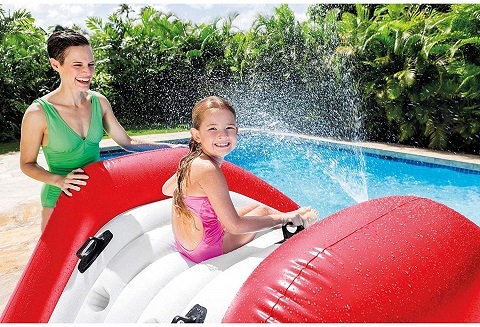 7 Best Pool Slides in 2022 – Reviews & Top Picks