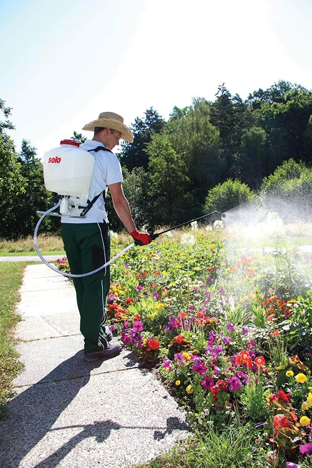 Piston vs Diaphragm Backpack Sprayers: What’s the Difference?