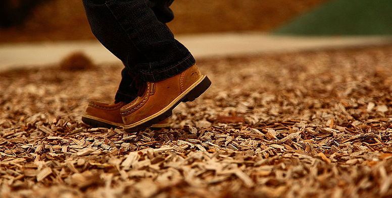 15 Smart Uses for Wood Chips &#8211; Recycling and Reusing Ideas