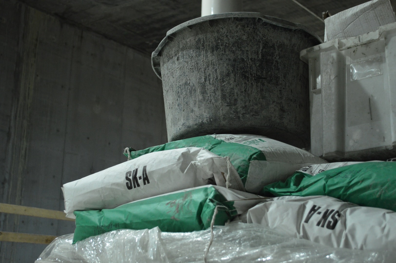 The Essential Concrete Tools List: 30 Different Types & Their Uses