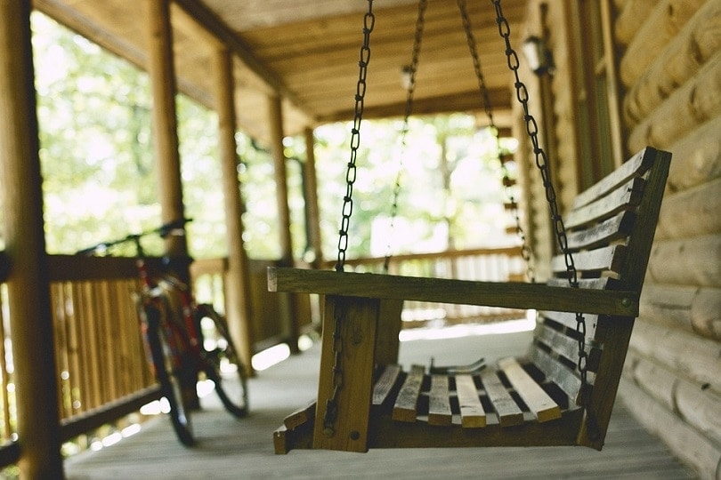 19 DIY Heavy-Duty Porch Swing Plans You Can Build Today