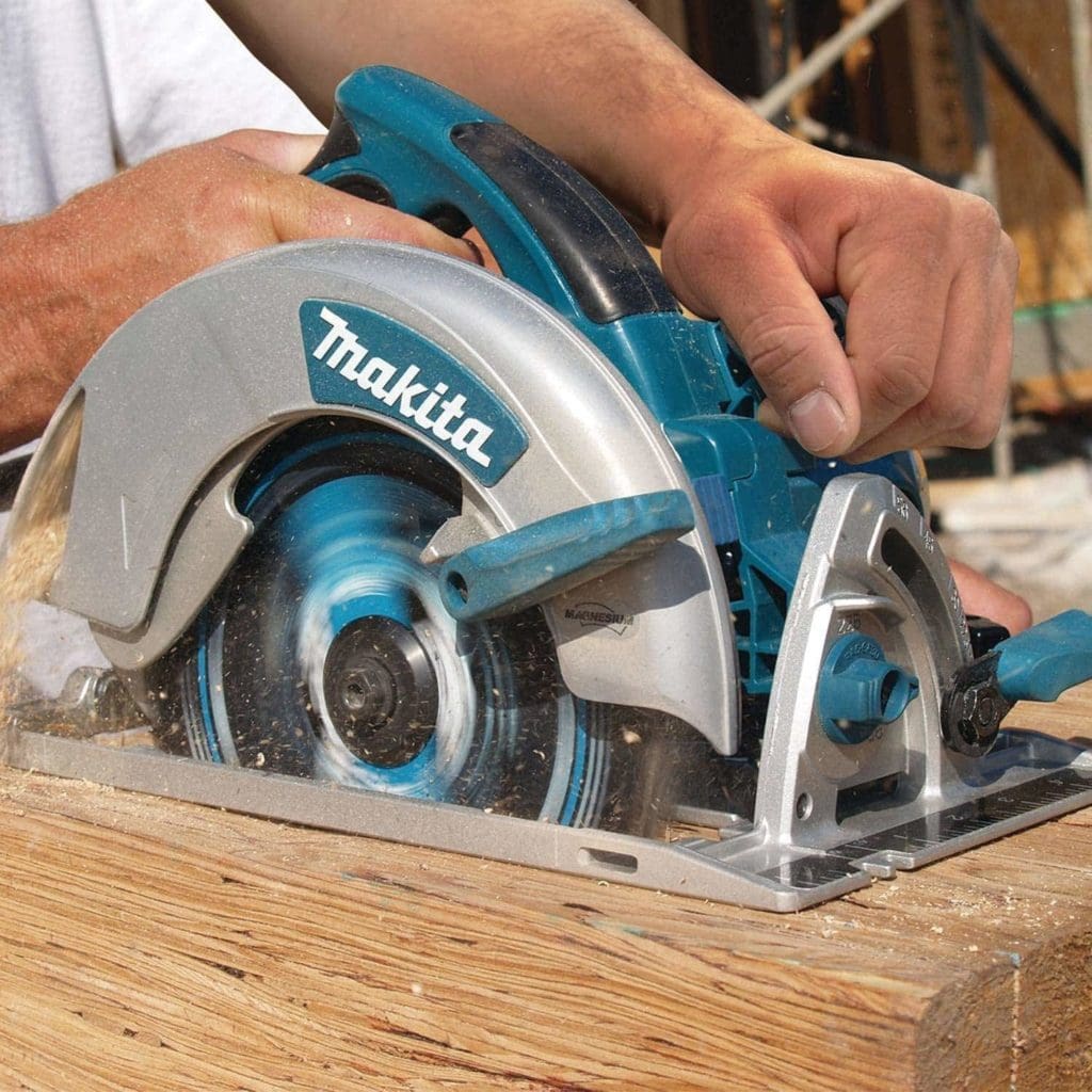 40 Must-Have Tools for the Aspiring Handyman