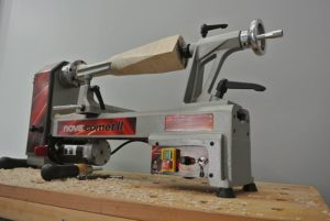 10 Best Wood Lathes For Turning Bowls 2022 &#8211; Top Picks &#038; Reviews