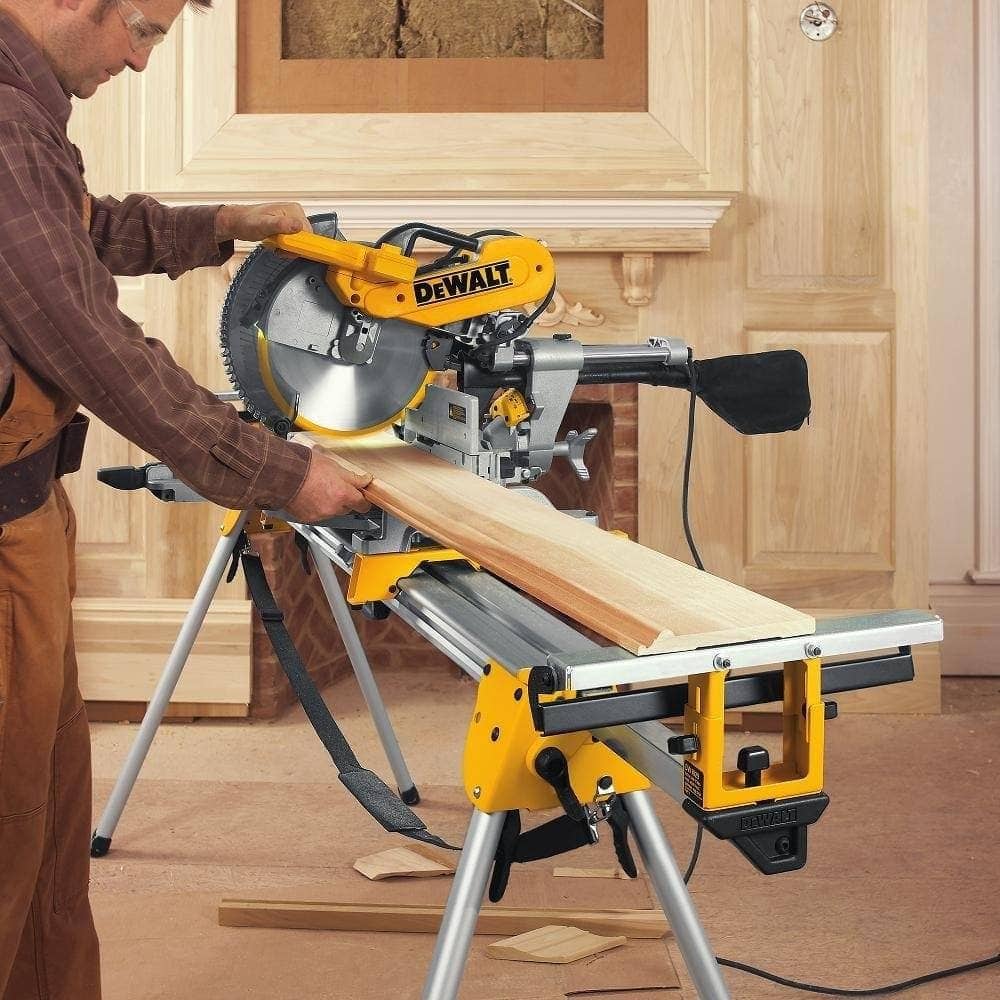 DeWalt DWS779 Sliding Compound Miter Saw Review