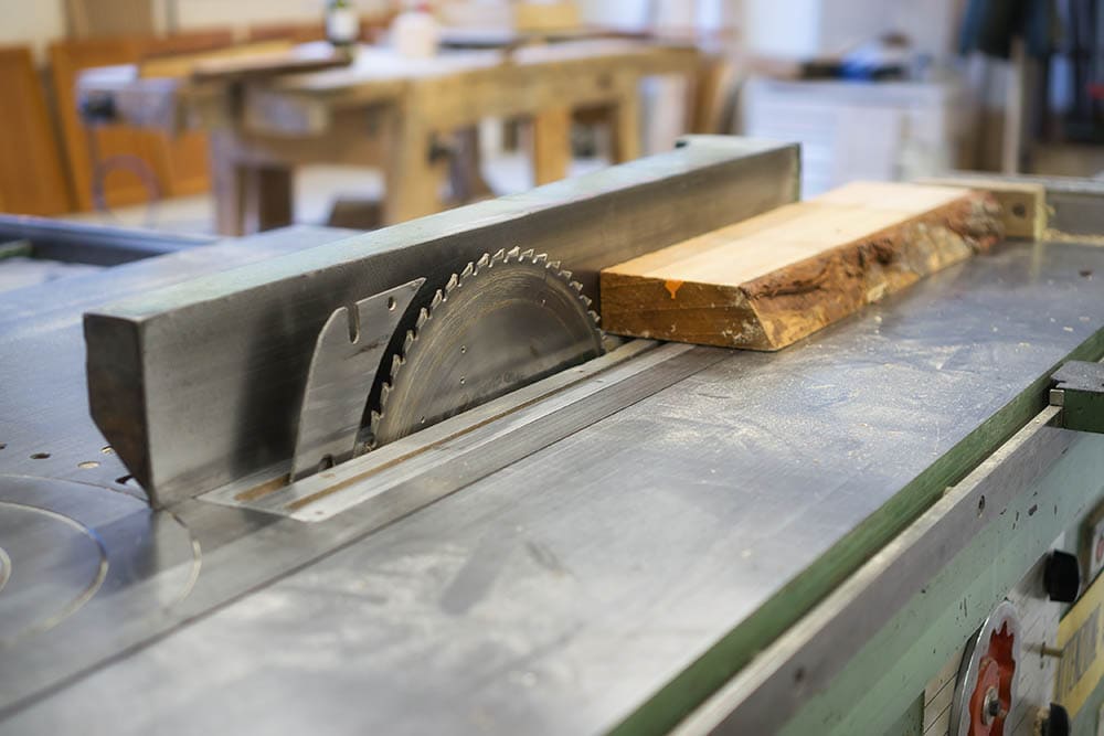 Track Saw vs Table Saw: Which One to Choose?