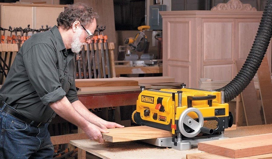 Hand Planer vs Bench Planer: Which is Best for Your Needs?