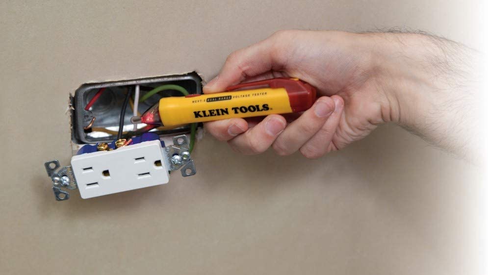 The Essential Construction Tools List: 45 Different Types & Their Uses