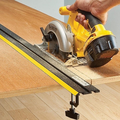 8 Best Straight Edge Clamps of 2022 – Reviews & Buying Guide