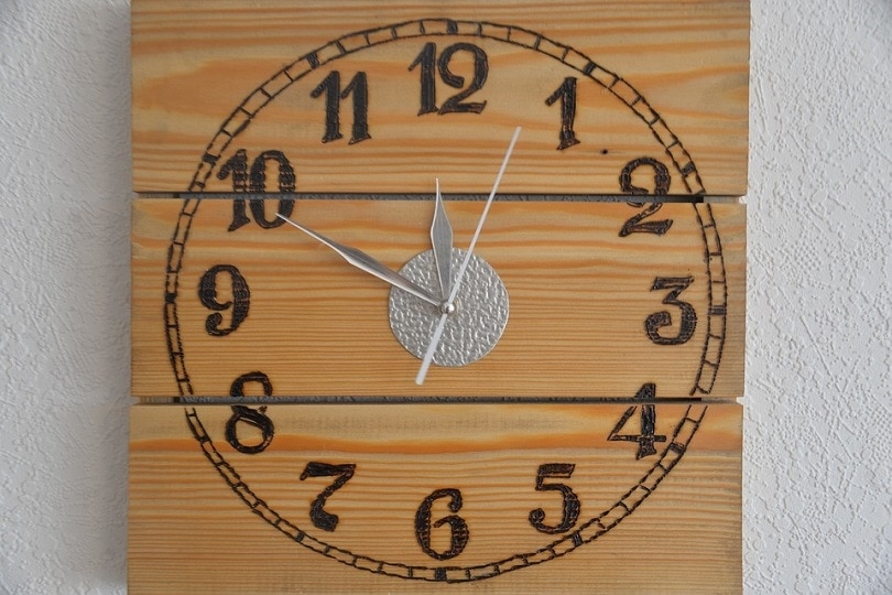 9 Free DIY Wooden Clock Plans You Can Make Today