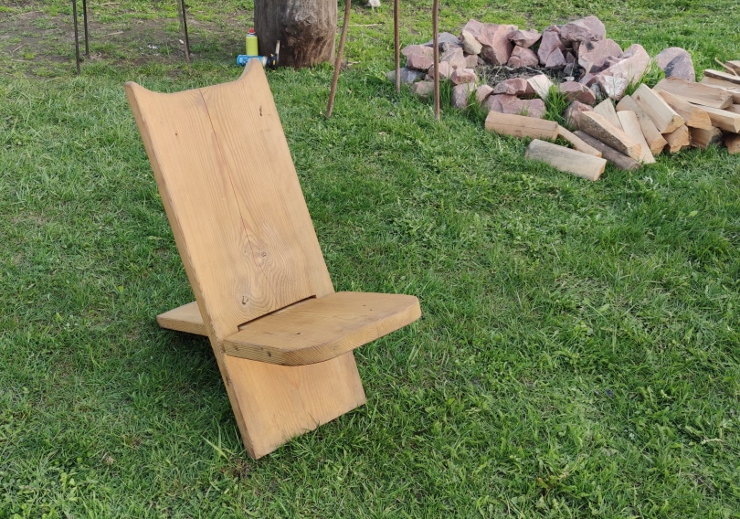 9 Free DIY Viking Chair Plans You Can Make Today