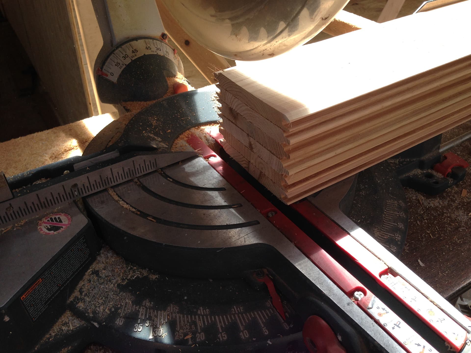 Best Budget Miter Saws under $200 – Reviews & Guide 2022