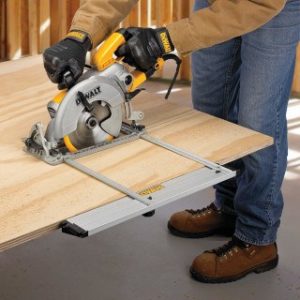 Miter Saw vs Circular Saw: Which is Best for Your Needs?