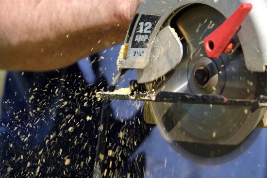 Jigsaw vs Circular Saw: Which is Right for Your Needs?