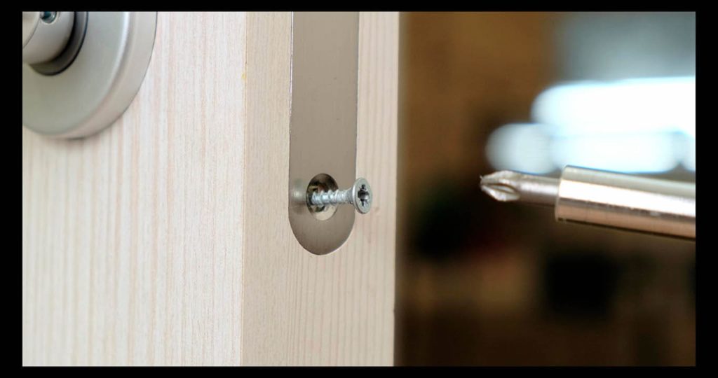 How to Fix a Pocket Door (14 Simple Steps)