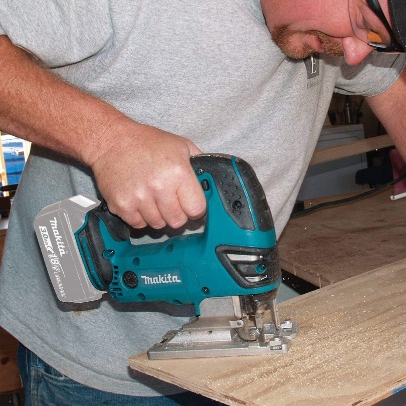 Makita vs. Bosch: Which Power Tool Brand is Better in 2022