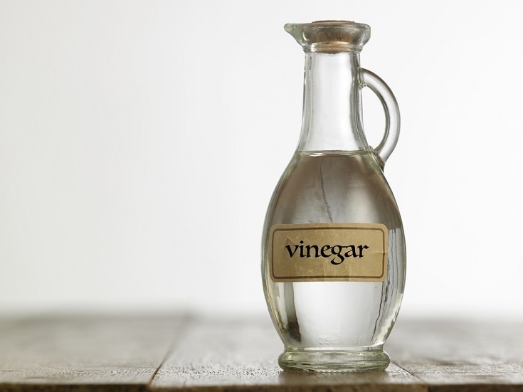 How to Make Natural Weed Killer With Vinegar