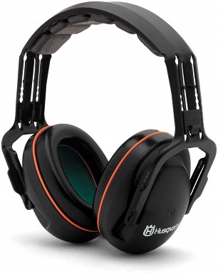 10 Best Hearing Protections for Lawn Mowing in 2022 – Reviews & Top Picks