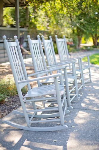 How to Spray Paint a Chair in 30 Minutes