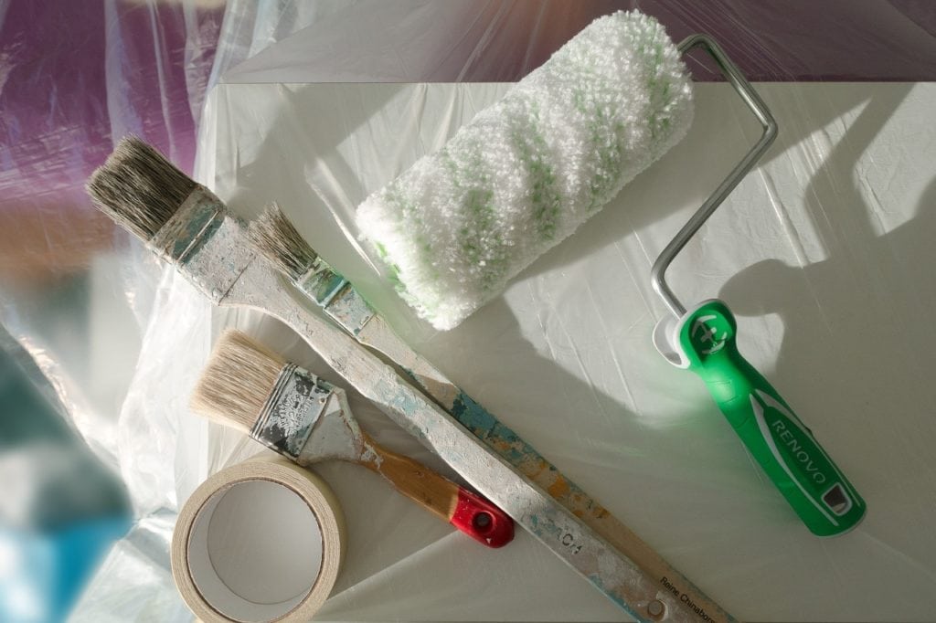 31 Essential Painting Tools For Homeowners (Complete List)