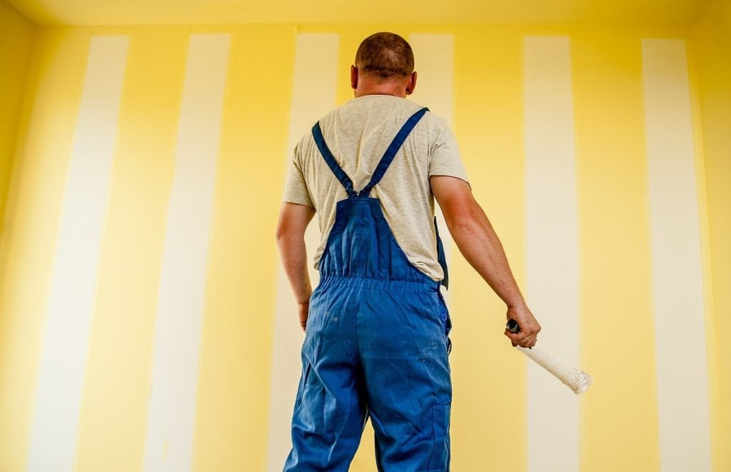 31 Essential Painting Tools For Homeowners (Complete List)