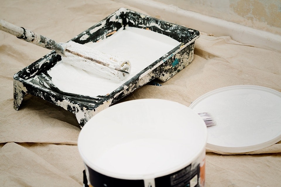 31 Essential Painting Tools For Homeowners (Complete List)