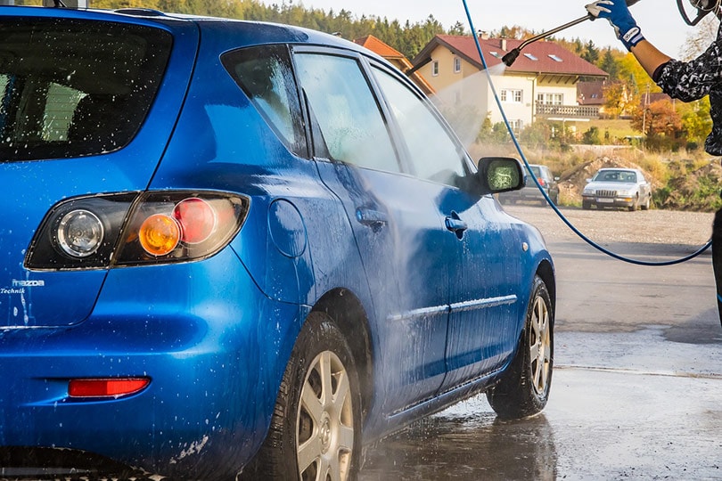 10 Pressure Washer Safety Tips for Beginners in 2022