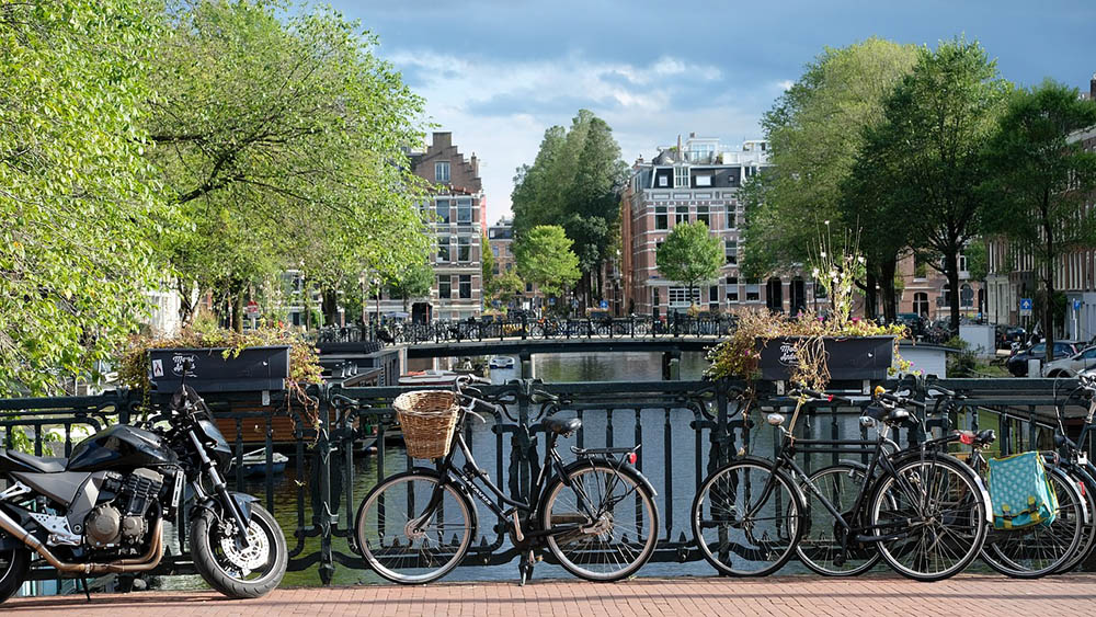 20 Safest Cities In The World (2022 Update)