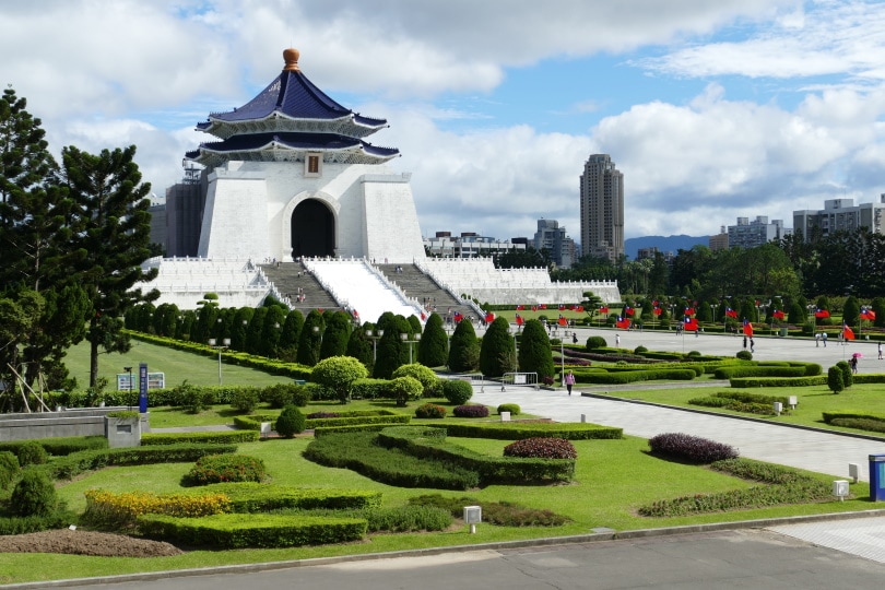 20 Safest Cities In The World (2022 Update)