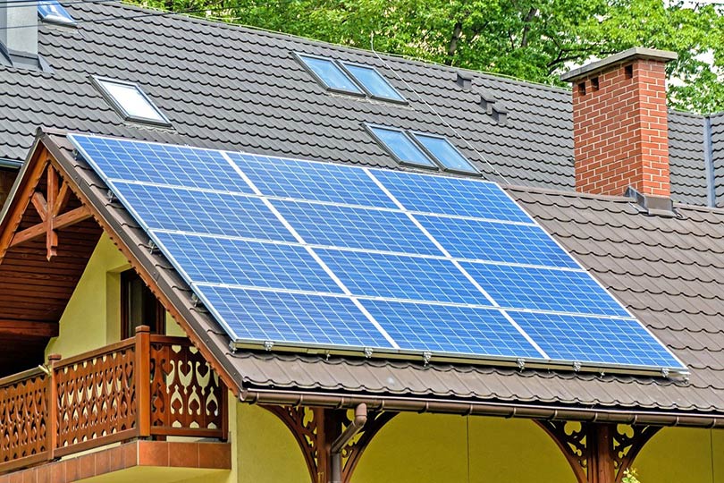 What Direction Should Solar Panels Face? What You Need To Know!