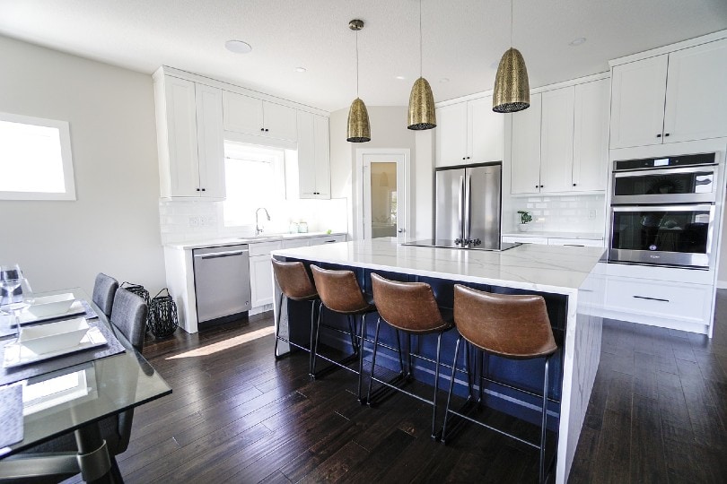 8 Kitchen Countertop Trends in 2022 – Design Ideas For A Modern Home