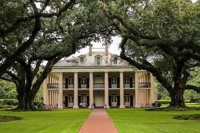 25 Types of Houses (with Pictures)