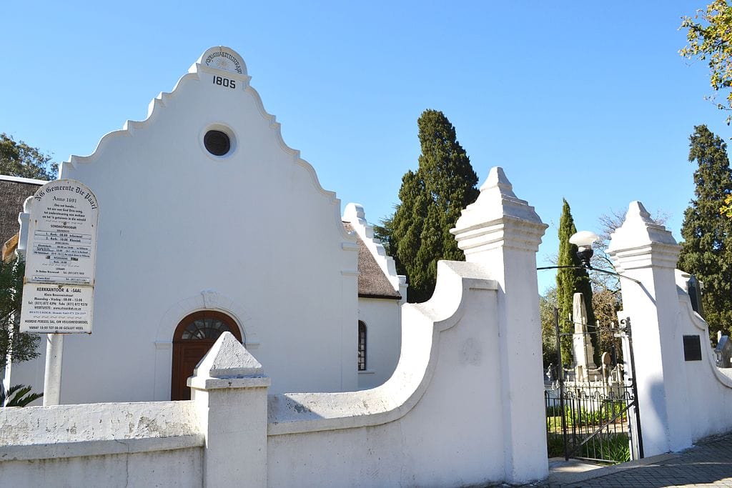 15 Safest Cities in South Africa (2022 Update)