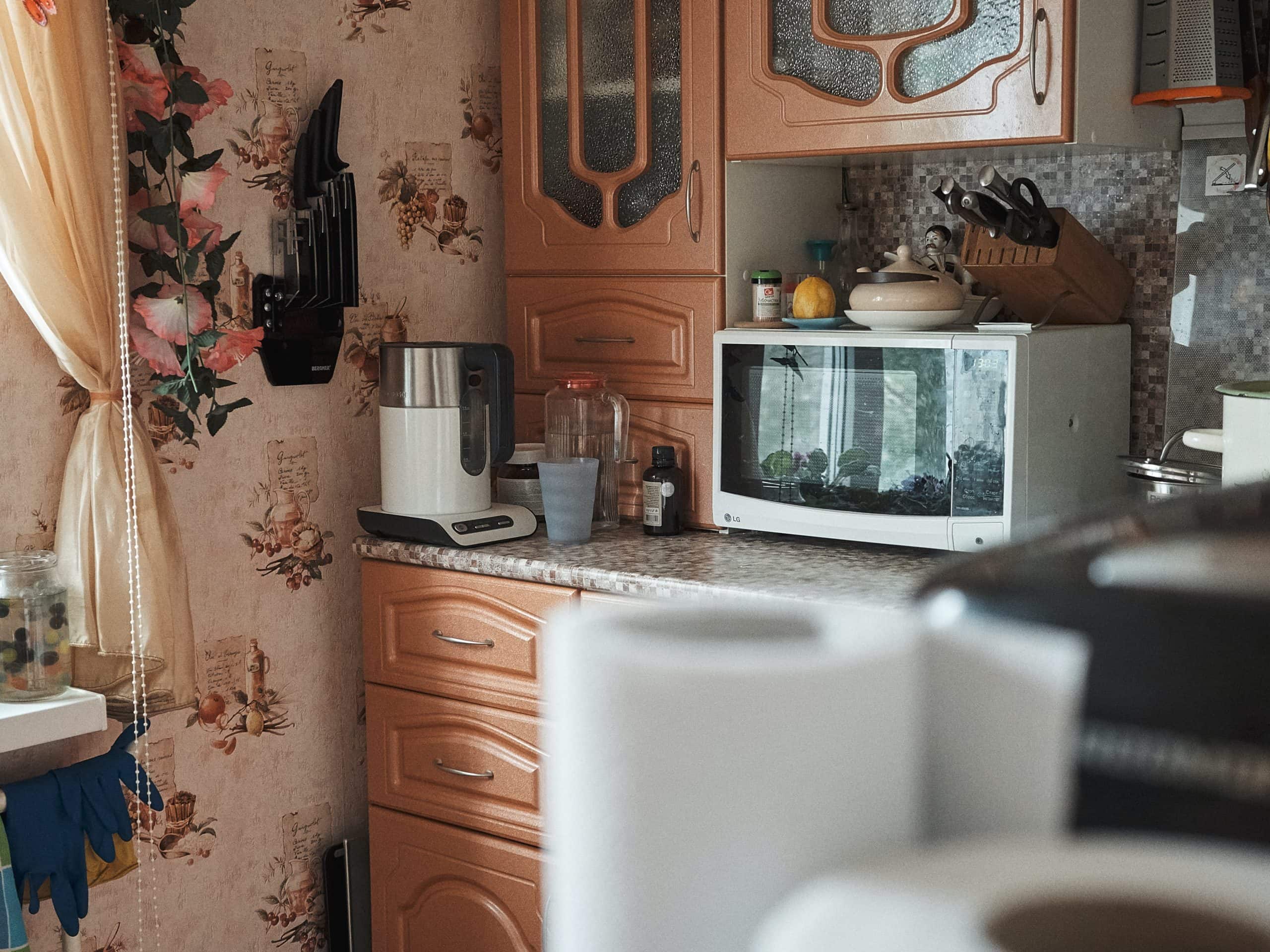 17 Design Ideas for an ‘80s Kitchen (With Pictures)