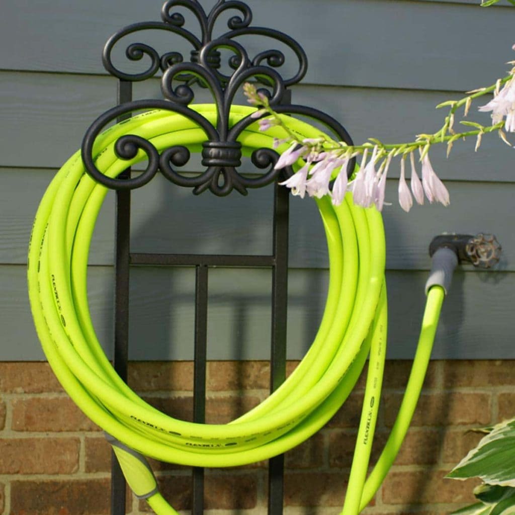 10 Best Lightweight Garden Hoses of 2022 – Reviews and Top Picks