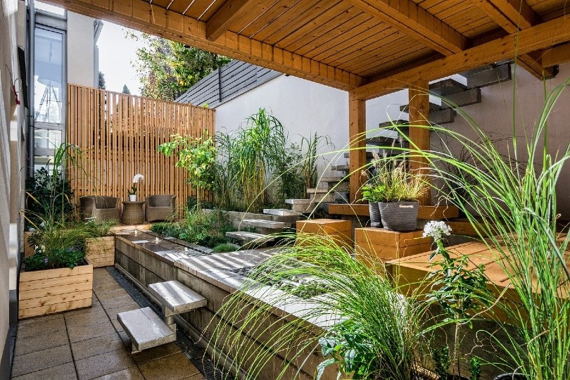 What to Put on the Bottom of Raised Garden Beds – 9 Best Options